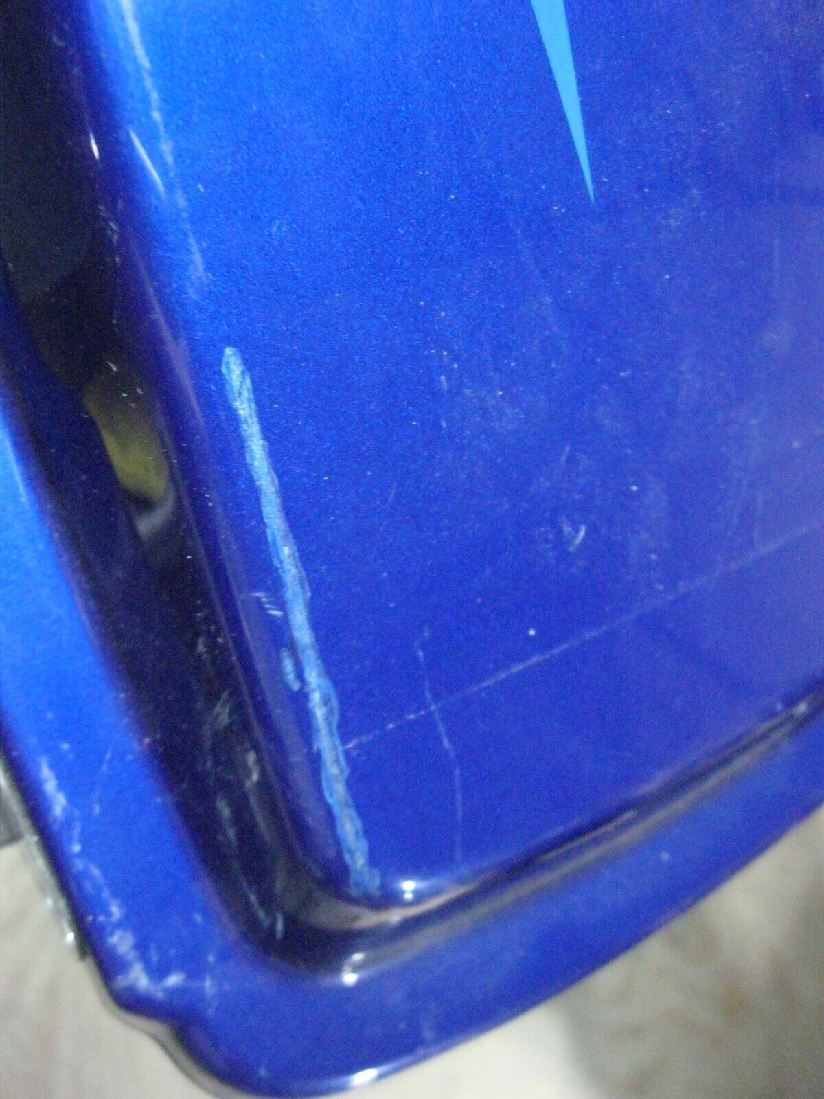 Harley-Davidson OEM CVO Right Saddlebag Lid Royal Blue with Detail 90200518