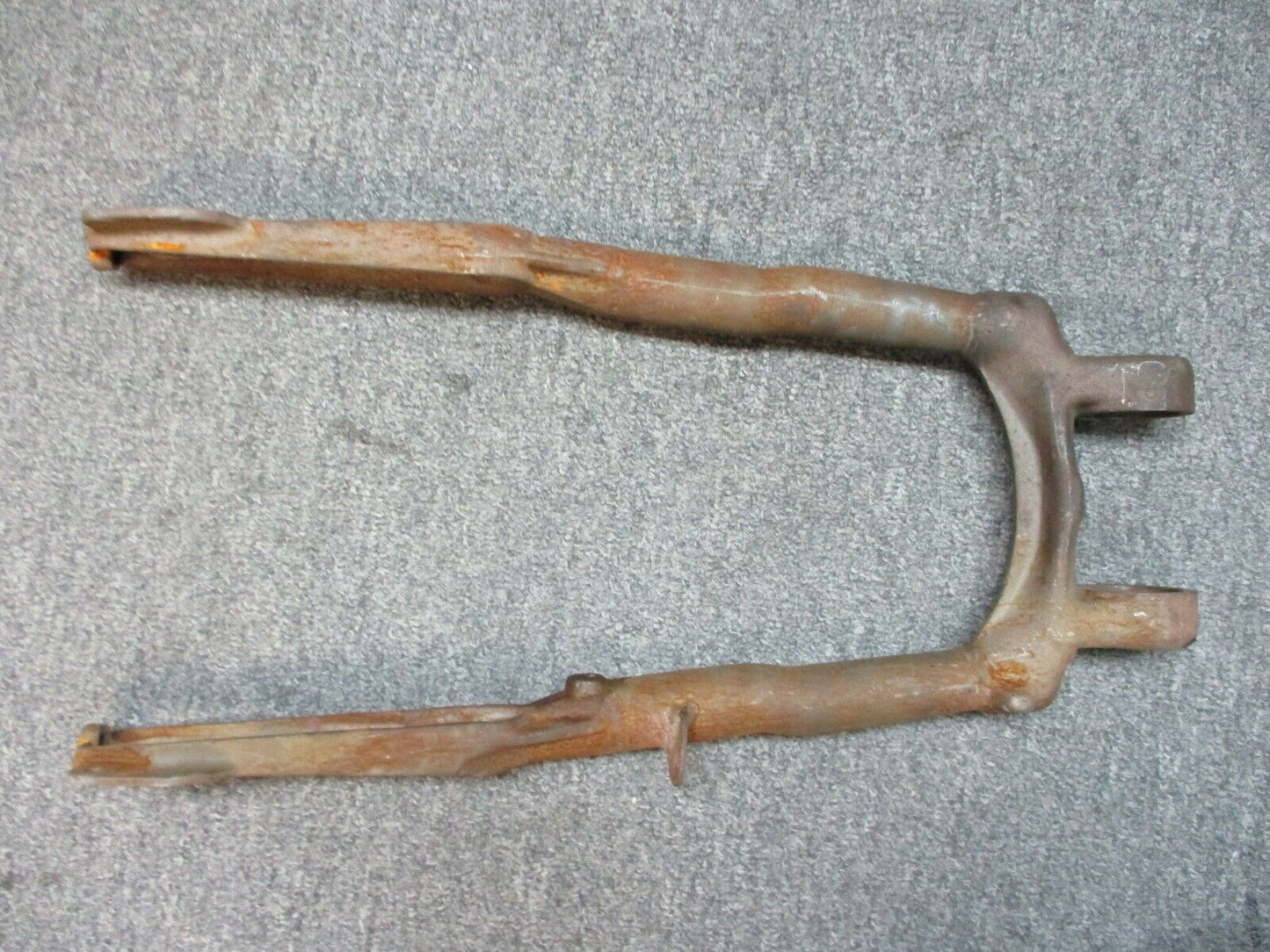 Harley Davidson OEM XL Ironhead Rear Swing Arm Vintage 47558-52 [B3]