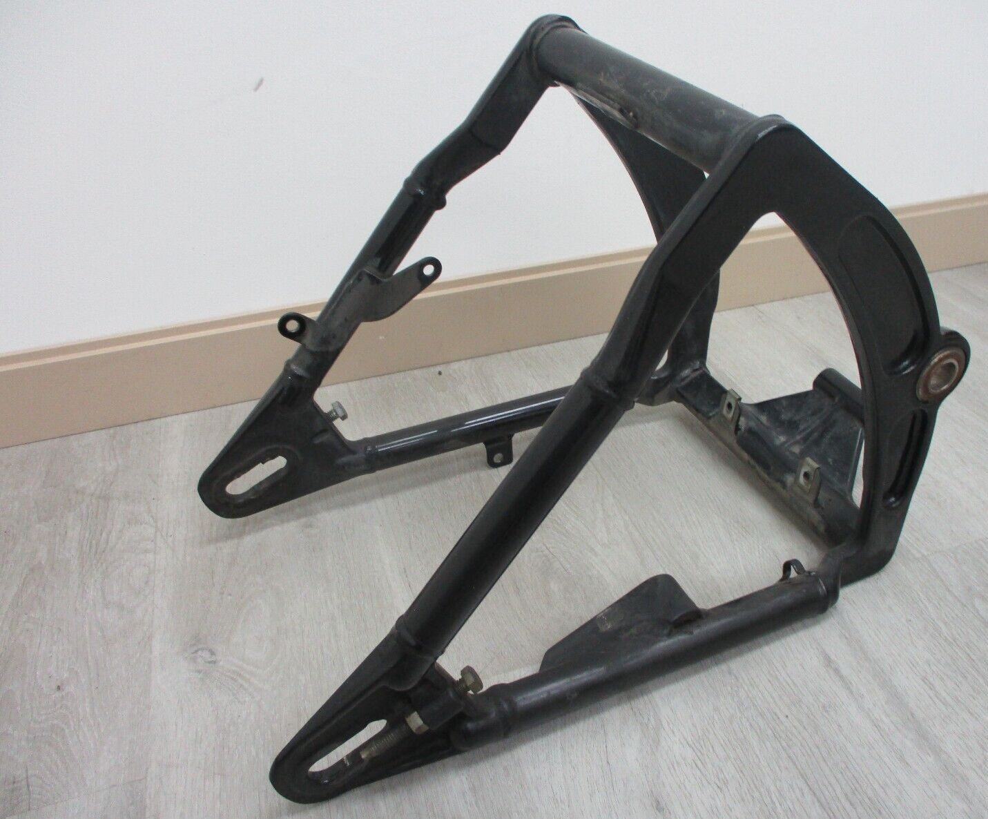 Harley Davidson OEM Black Rear Fork 47573-00A