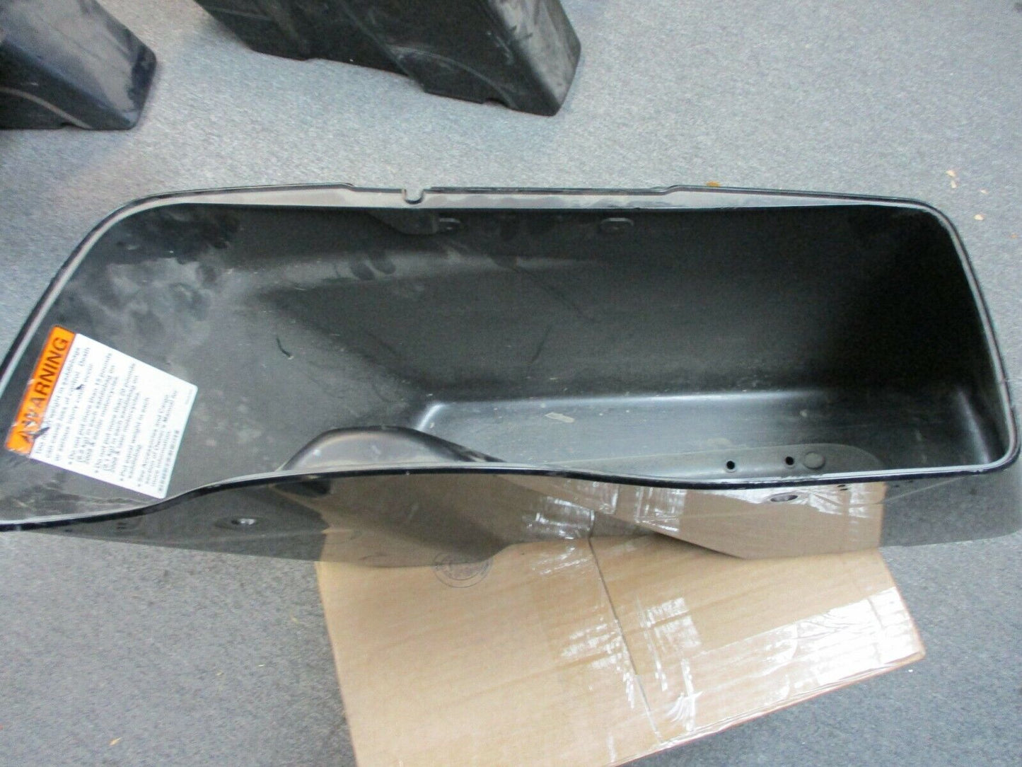 Harley Davidson OEM Right Saddlebag Vivid Black Silver Stripes 90200412 14 Later