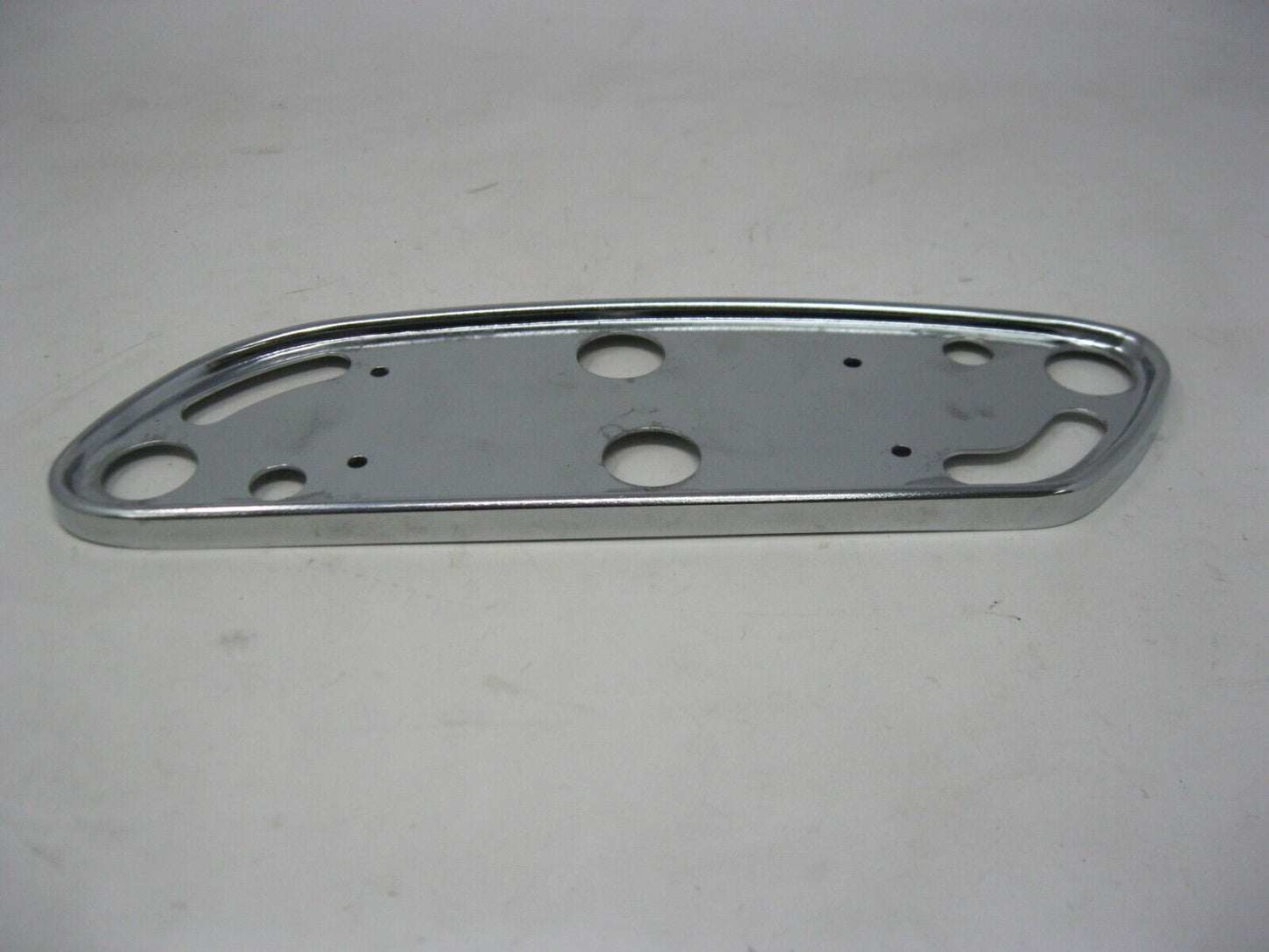 Harley-Davidson OEM Streamliner Collection Right Top Plate 50685-04