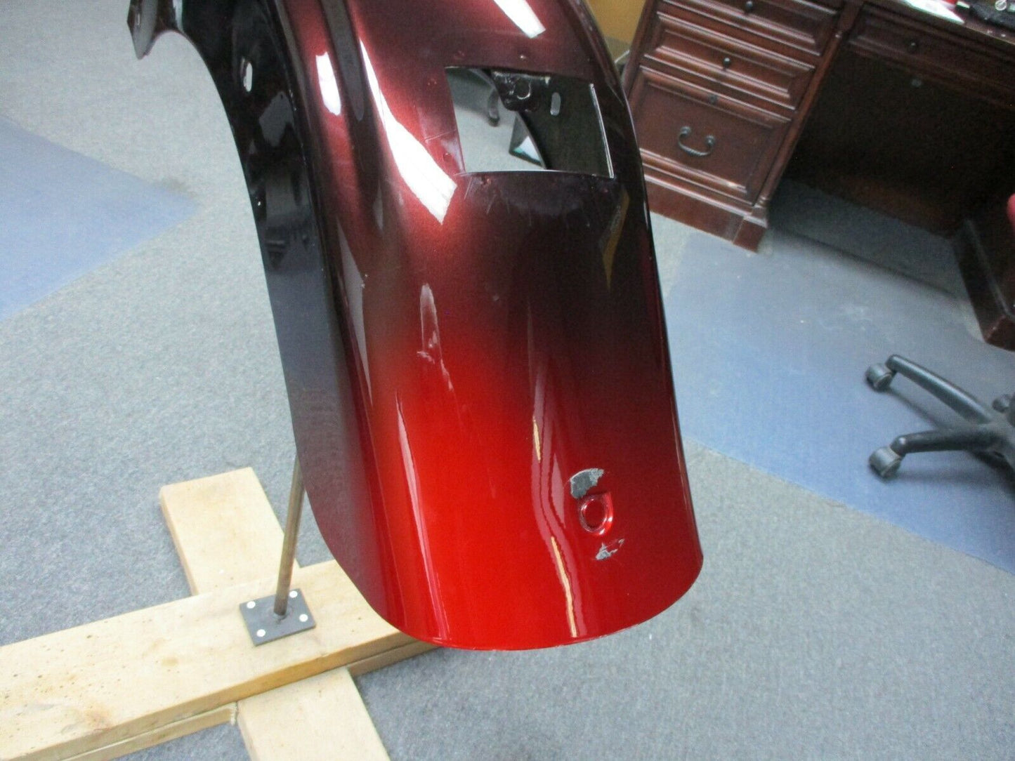 Harley Davidson OEM FLHX/FLTR Rear Fender Deputy Dawg Cherry Fade 59500369ECR