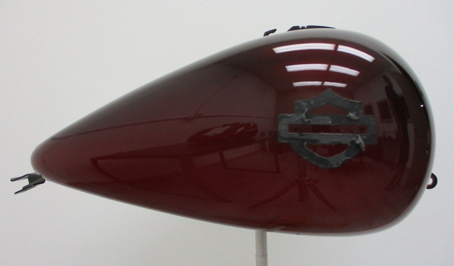 Harley Davidson OEM Fuel Tank Deputy Dawg Cherry Fade Away 61356-08 61000416EGR