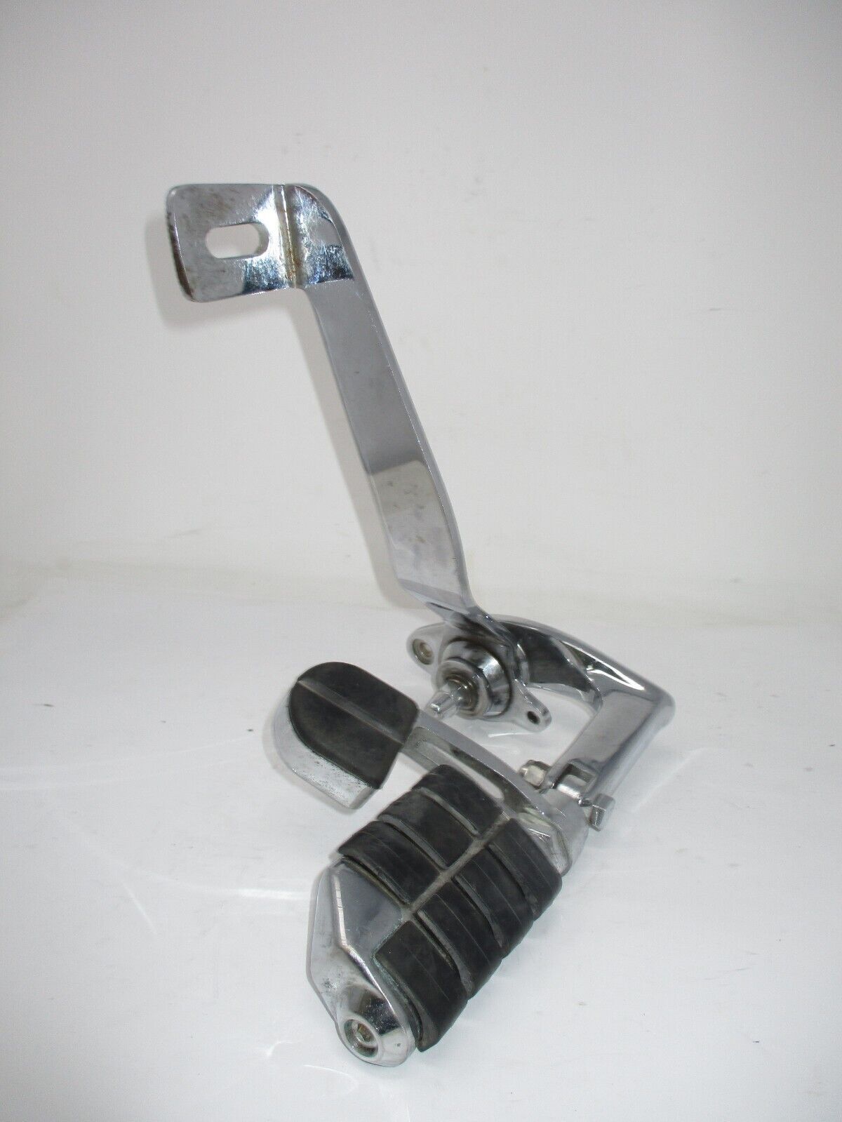 Harley-Davidson  Right Side Peg Mount and Brake Pedal Forward Control Kit