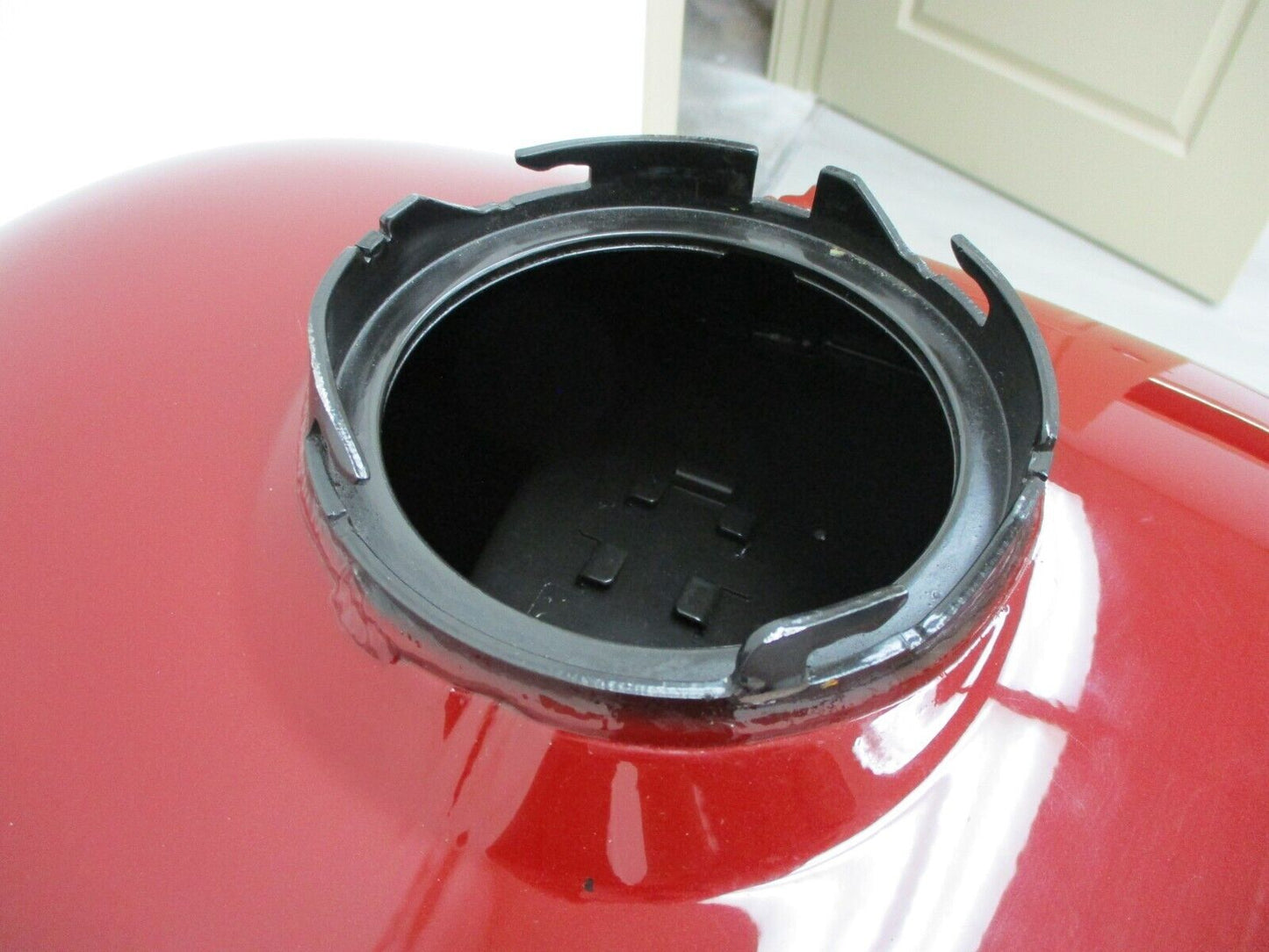 Harley Davidson OEM Fuel Tank Billiard Red 61356-08