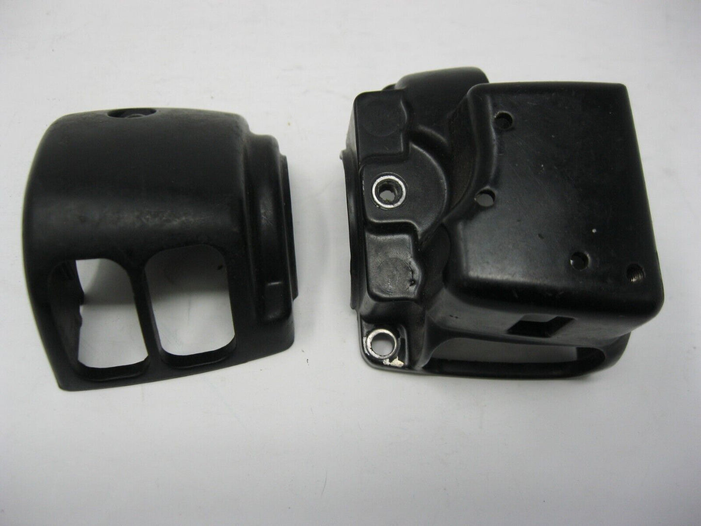 Harley Davidson OEM 08-13 FLH/FLT Touring Right Switch Housing Black 71553-08