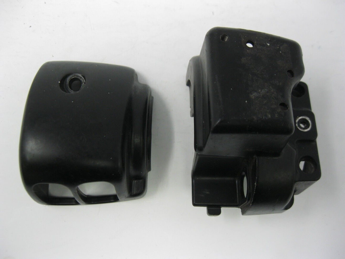 Harley Davidson OEM 08-13 FLH/FLT Touring Right Switch Housing Black 71553-08