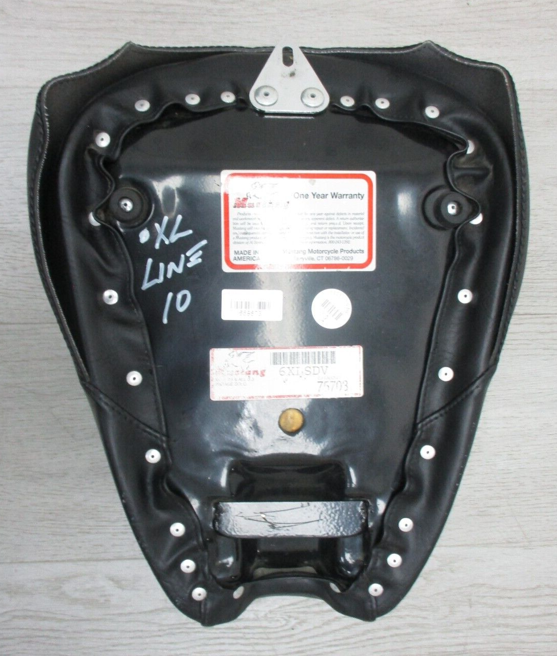Mustang Vintage Solo Seat 75703 for Models with 3.3 Gal. Tank