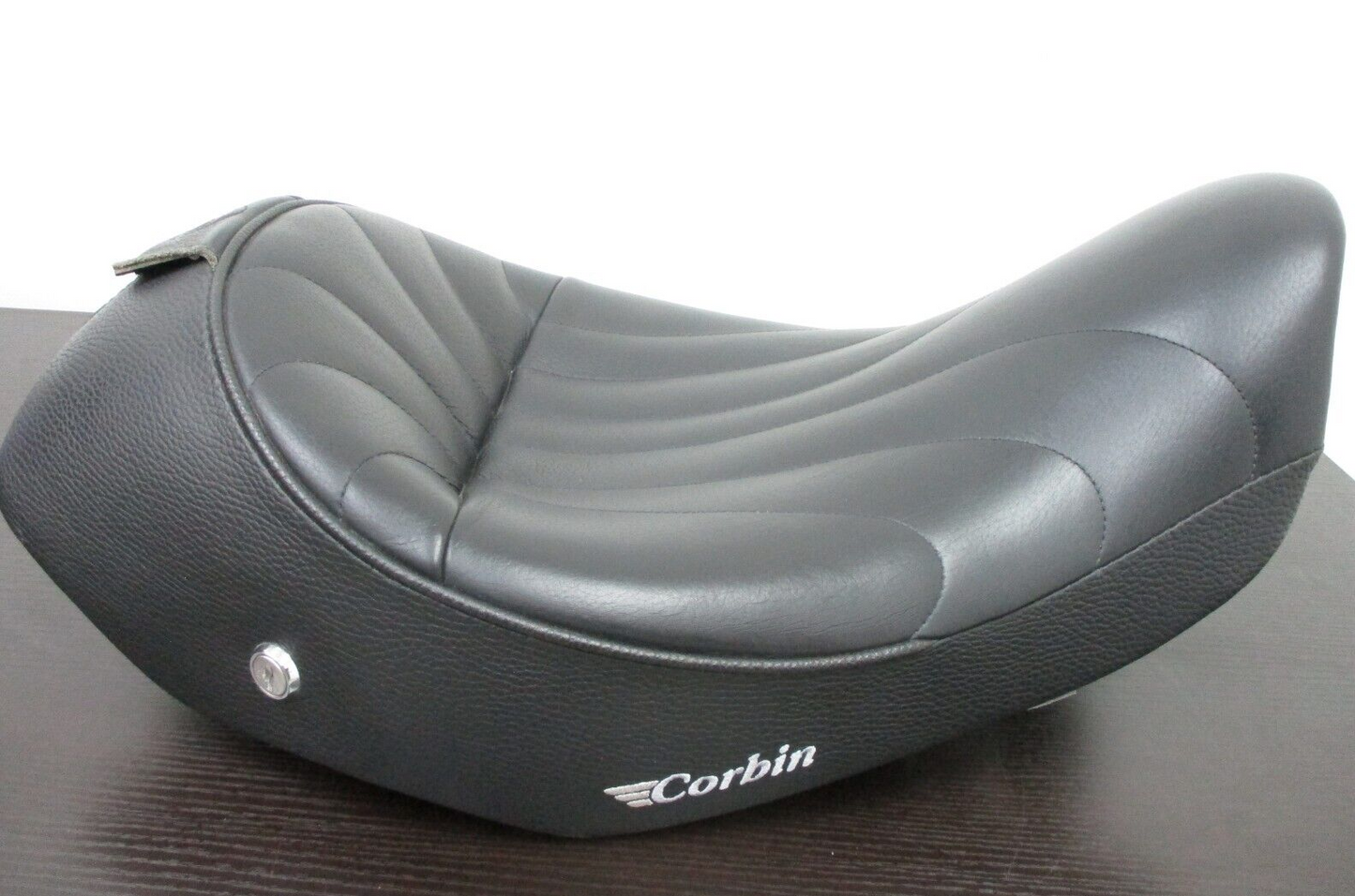Harley-Davidson Corbin Classic Solo Saddle HD-FXD-FB-8-CS