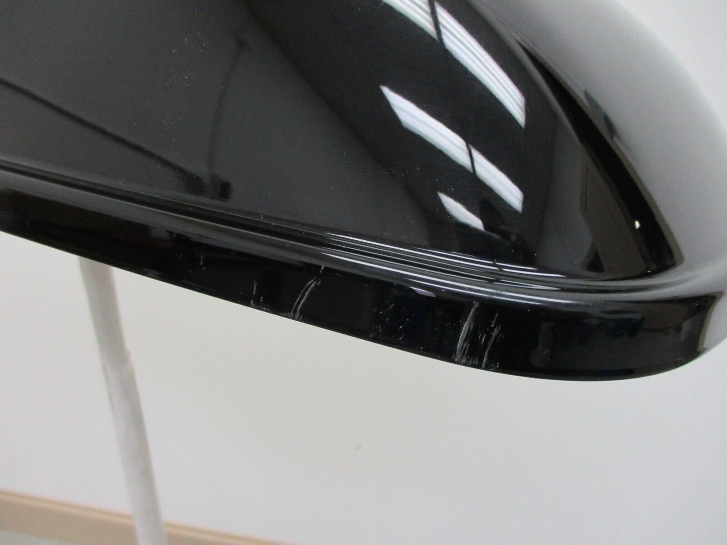 Harley Davidson OEM '14 - Later RH Vivid Black Saddlebag Lid 90200411