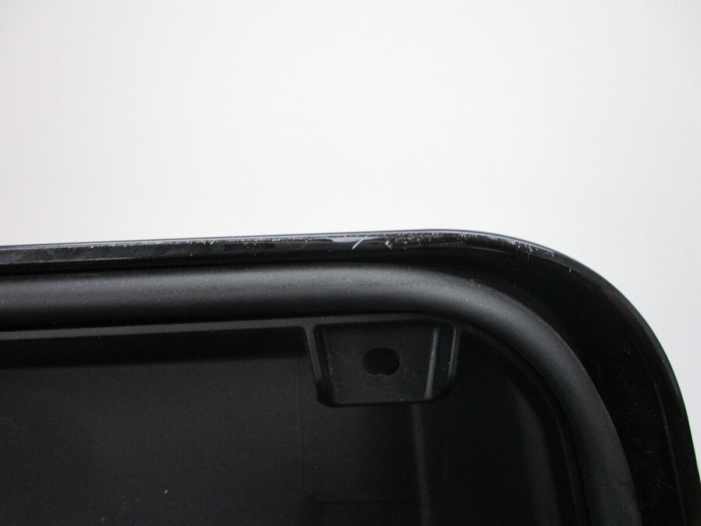 Harley Davidson OEM '14 - Later RH Vivid Black Saddlebag Lid 90200411