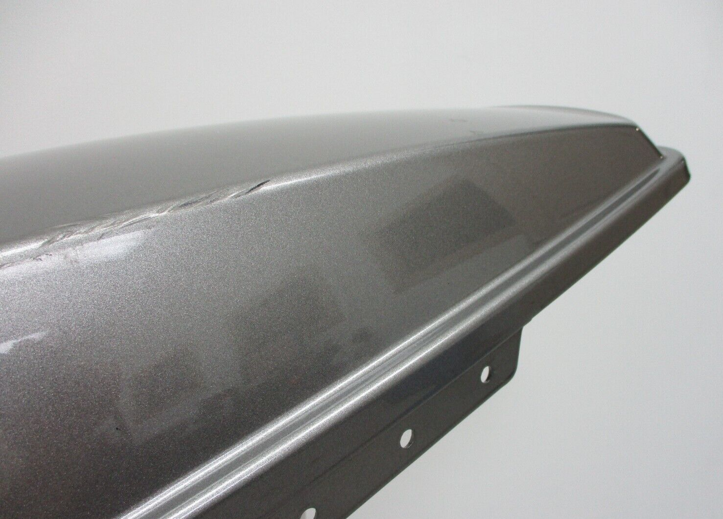 Harley Davidson OEM '14 - Later LH Silver Saddlebag Lid 90200413