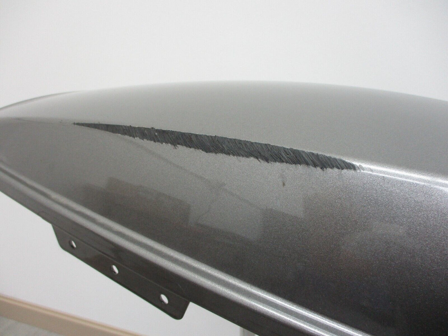 Harley Davidson OEM '14 - Later RH Silver Saddlebag Lid 90200411