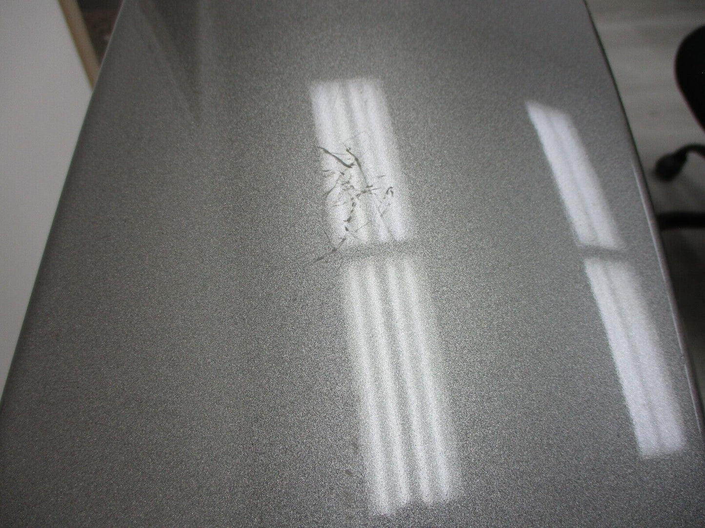 Harley Davidson OEM '14 - Later RH Silver Saddlebag Lid 90200411