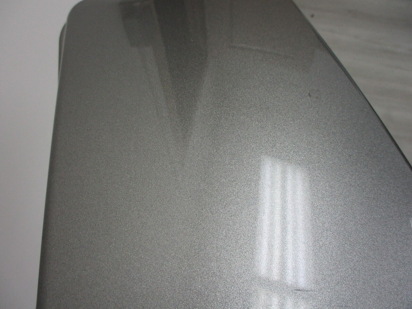 Harley Davidson OEM '14 - Later LH Silver Saddlebag Lid 90200413