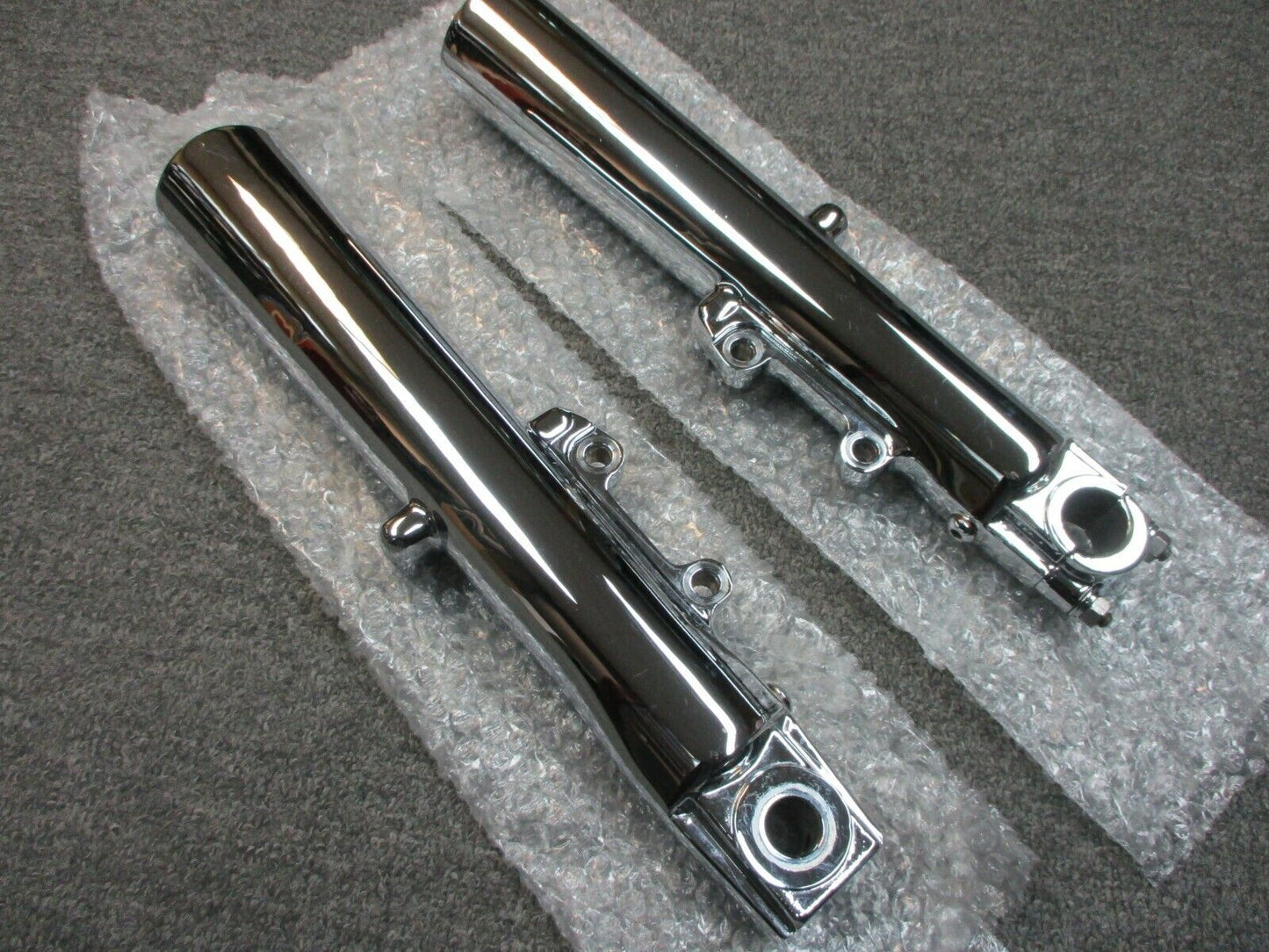Harley Davidson OEM FLHTCSE CVO Chrome Front Fork Sliders Dual Disc 46528-04