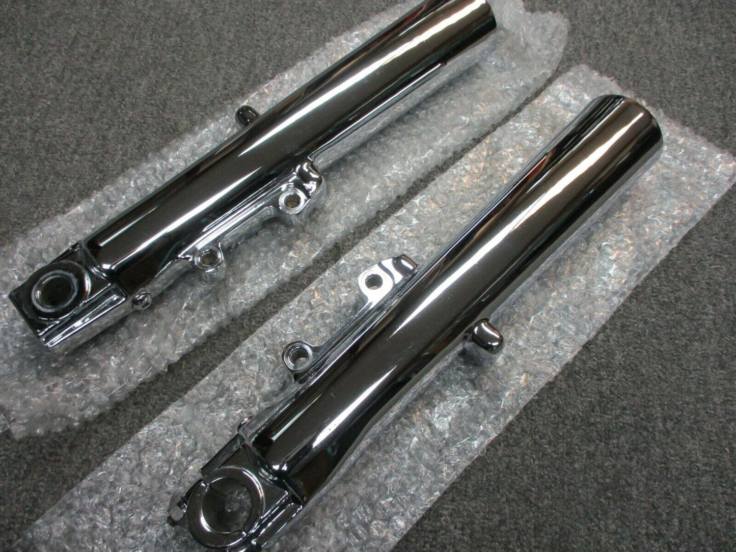Harley Davidson OEM FLHTCSE CVO Chrome Front Fork Sliders Dual Disc 46528-04