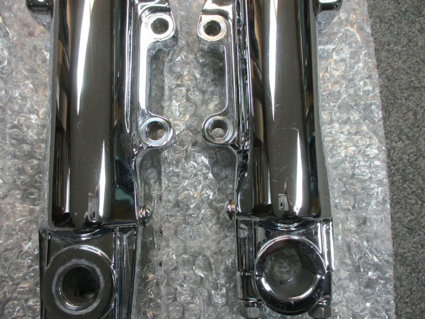 Harley Davidson OEM FLHTCSE CVO Chrome Front Fork Sliders Dual Disc 46528-04