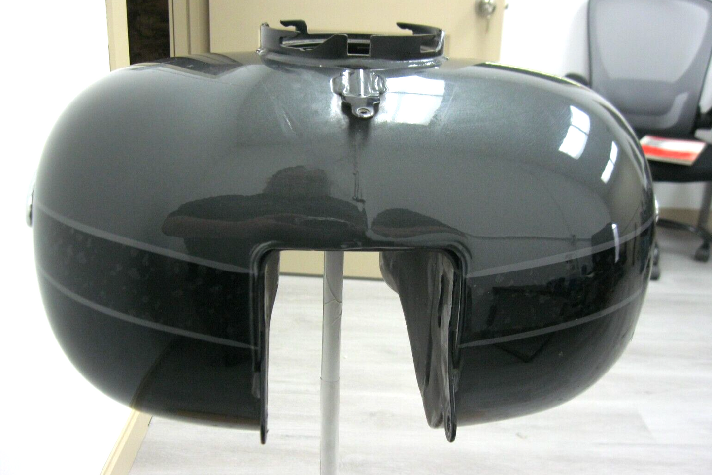 Harley-Davidson OEM 2008 & Later FLTR Fuel Tank  (Prime#)61356-08