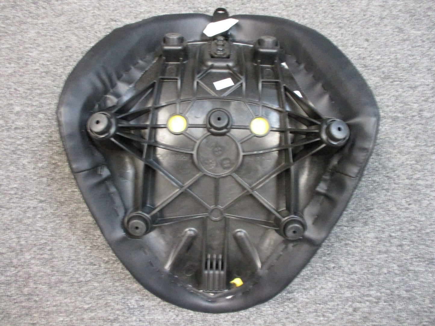 Harley Davidson OEM Softail FXBB Street Bob Solo Riders Seat 52000264 2018