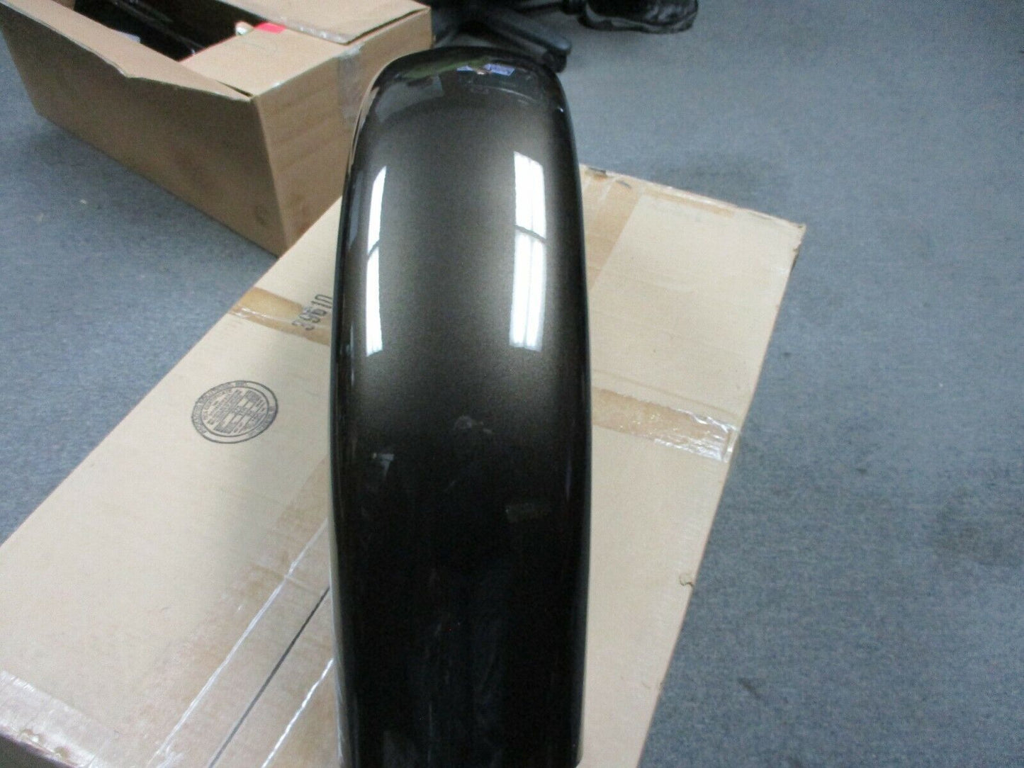Harley Davidson OEM FLHX, FLTR, FLHR, FLHT  2014 - 2018 Front Fender 58900009