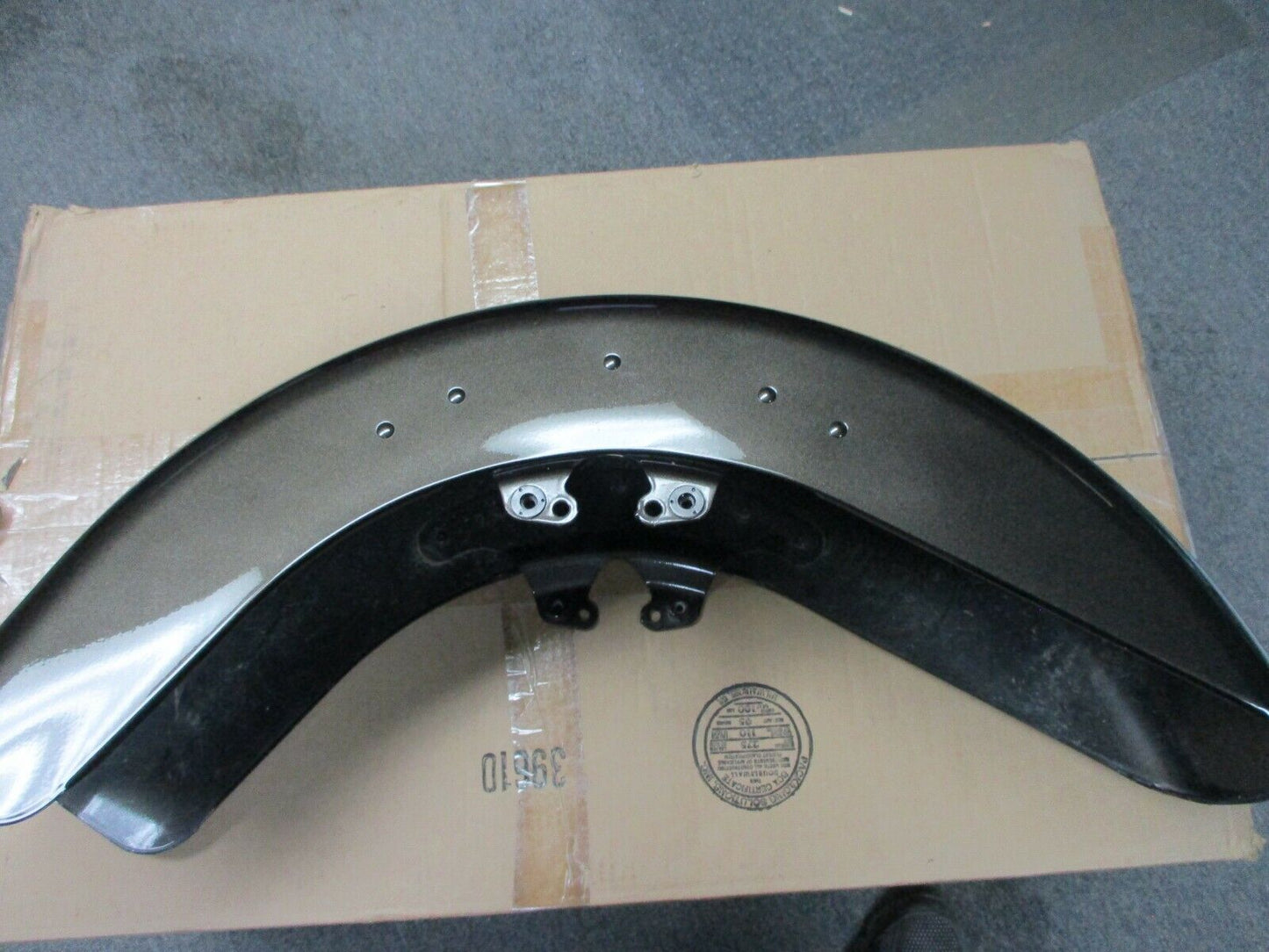 Harley Davidson OEM FLHX, FLTR, FLHR, FLHT  2014 - 2018 Front Fender 58900009