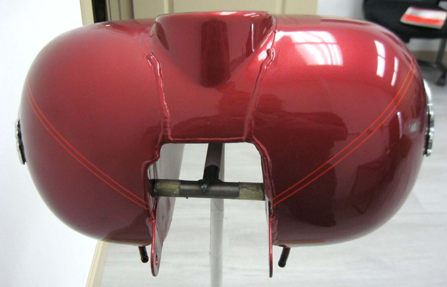 Harley-Davidson OEM 2005 FLHTCUI Sierra Red Fuel Tank 61356-05BJF