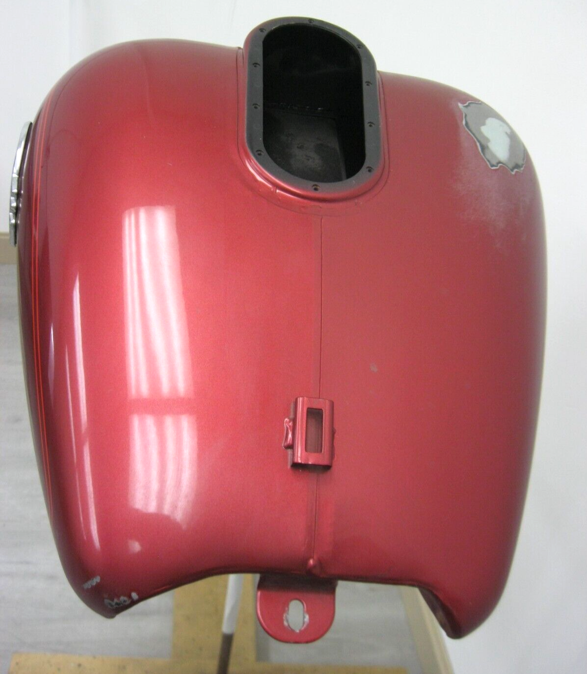 Harley-Davidson OEM 2005 FLHTCUI Sierra Red Fuel Tank 61356-05BJF