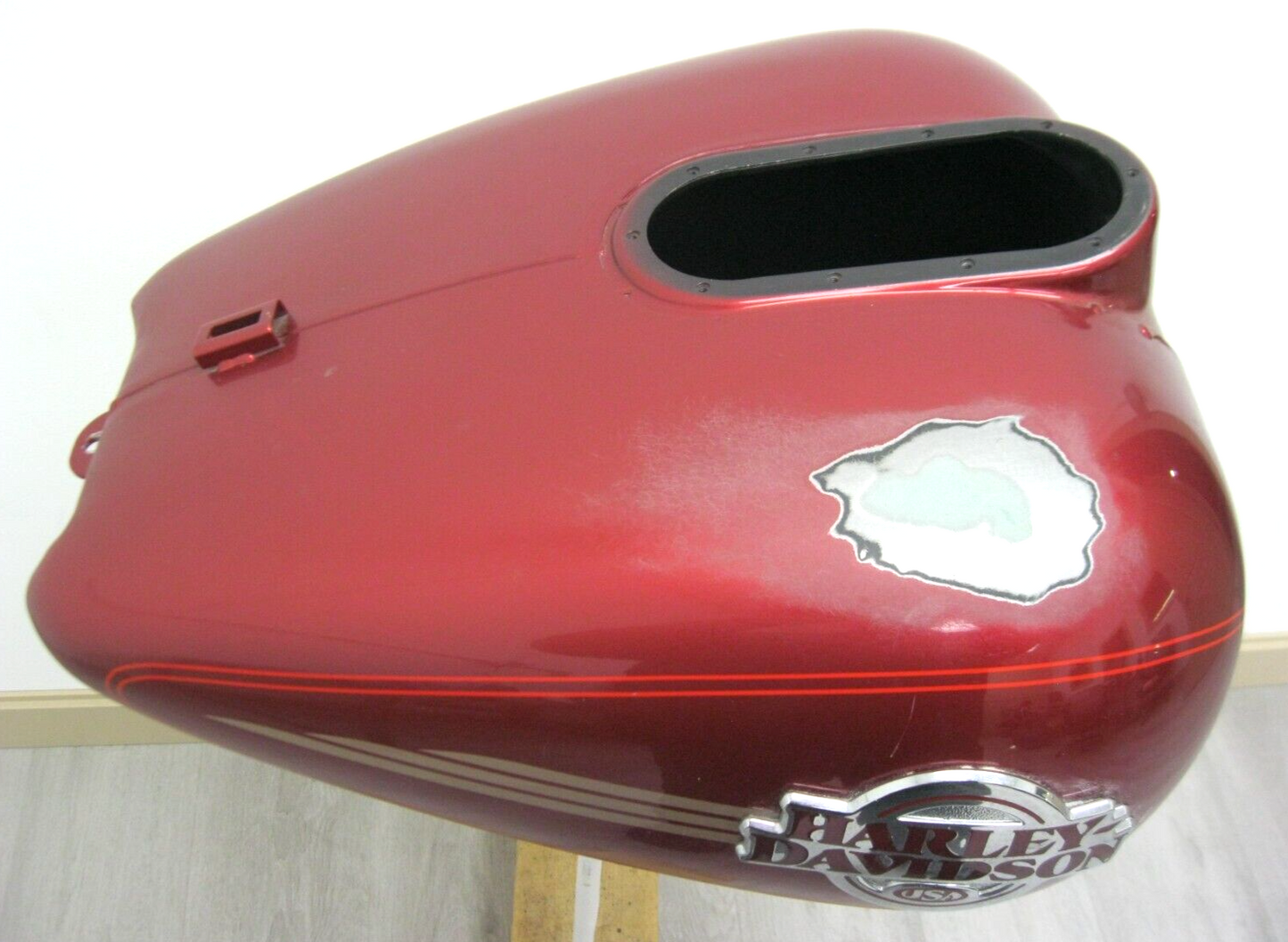 Harley-Davidson OEM 2005 FLHTCUI Sierra Red Fuel Tank 61356-05BJF