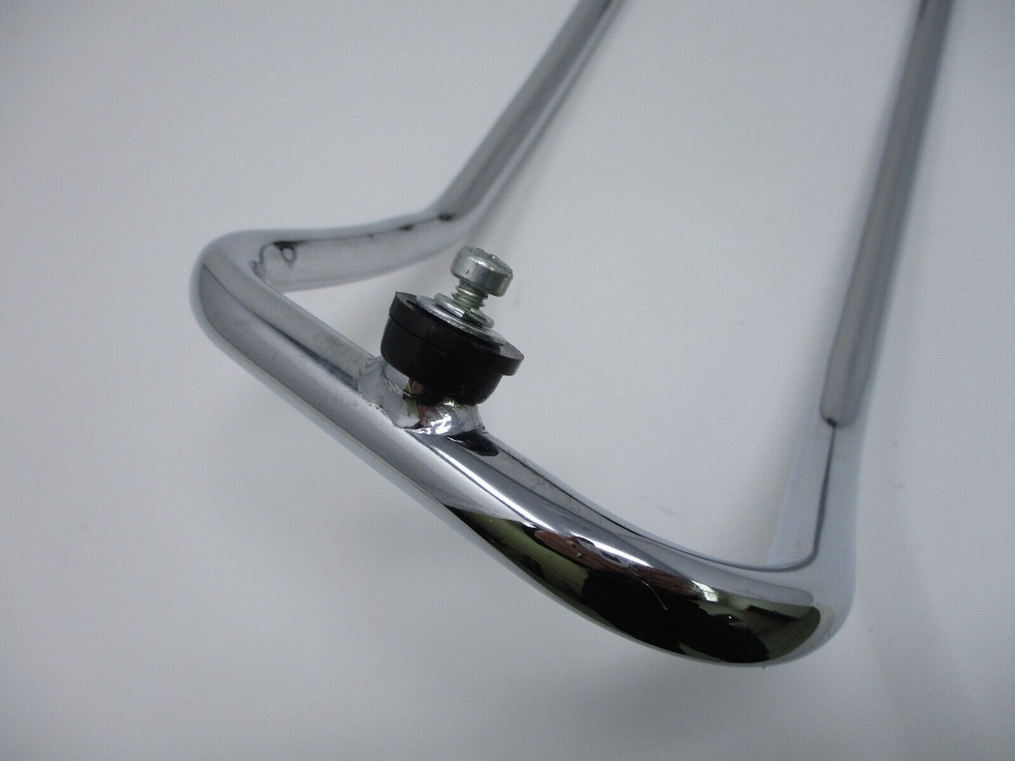 Harley Davidson OEM Leftside Air-Wing Guard and Light 90200792