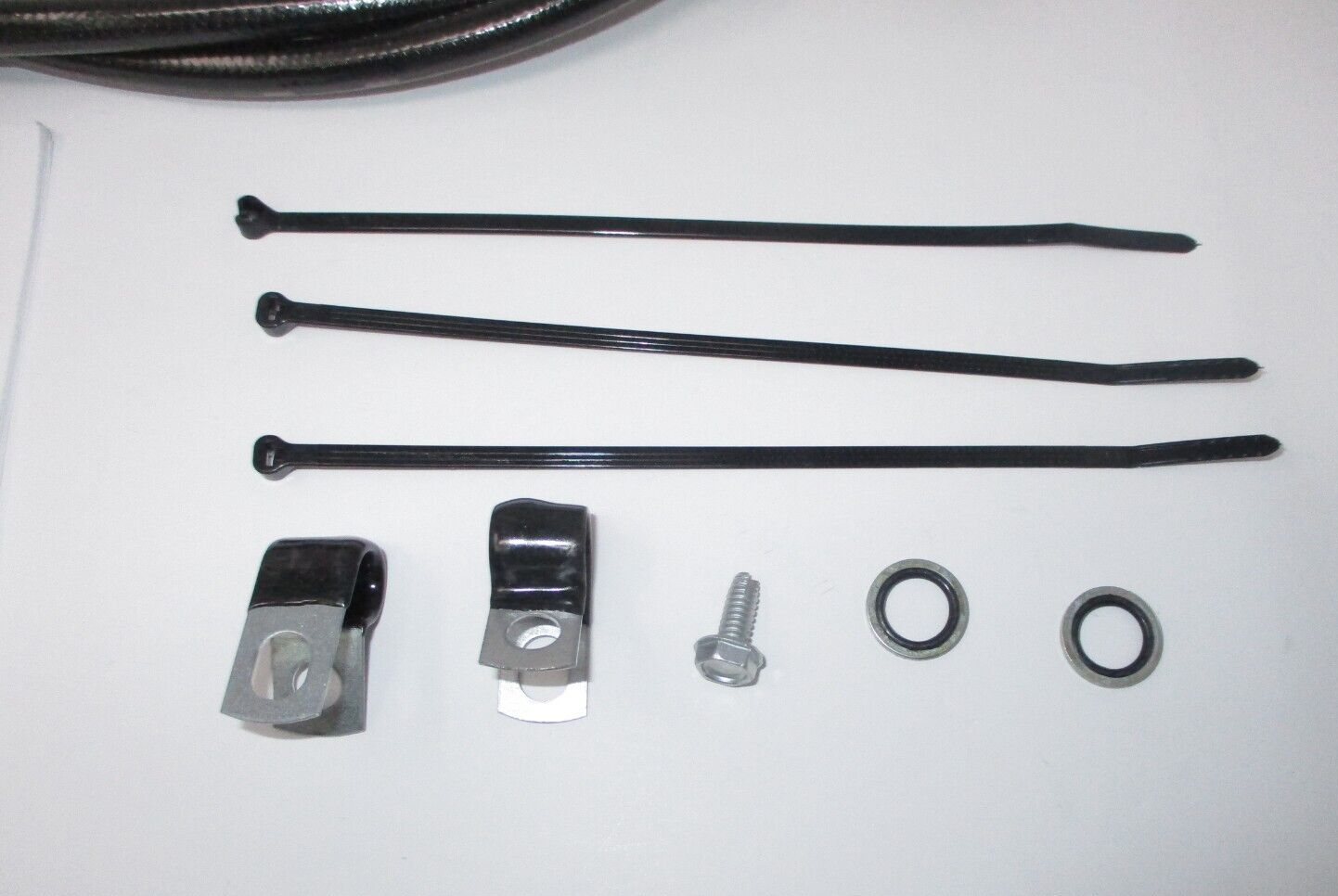 Harley-Davidson  Brake Line Upper  35 Deg 40" Fits '07-Later XL  41800483