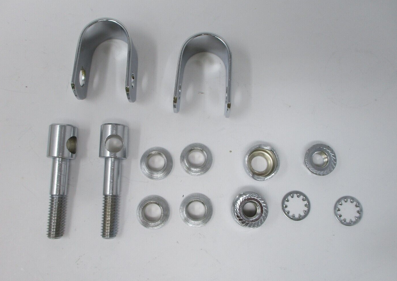 Harley-Davidson  Handlebar Clamp Kit 58113-82