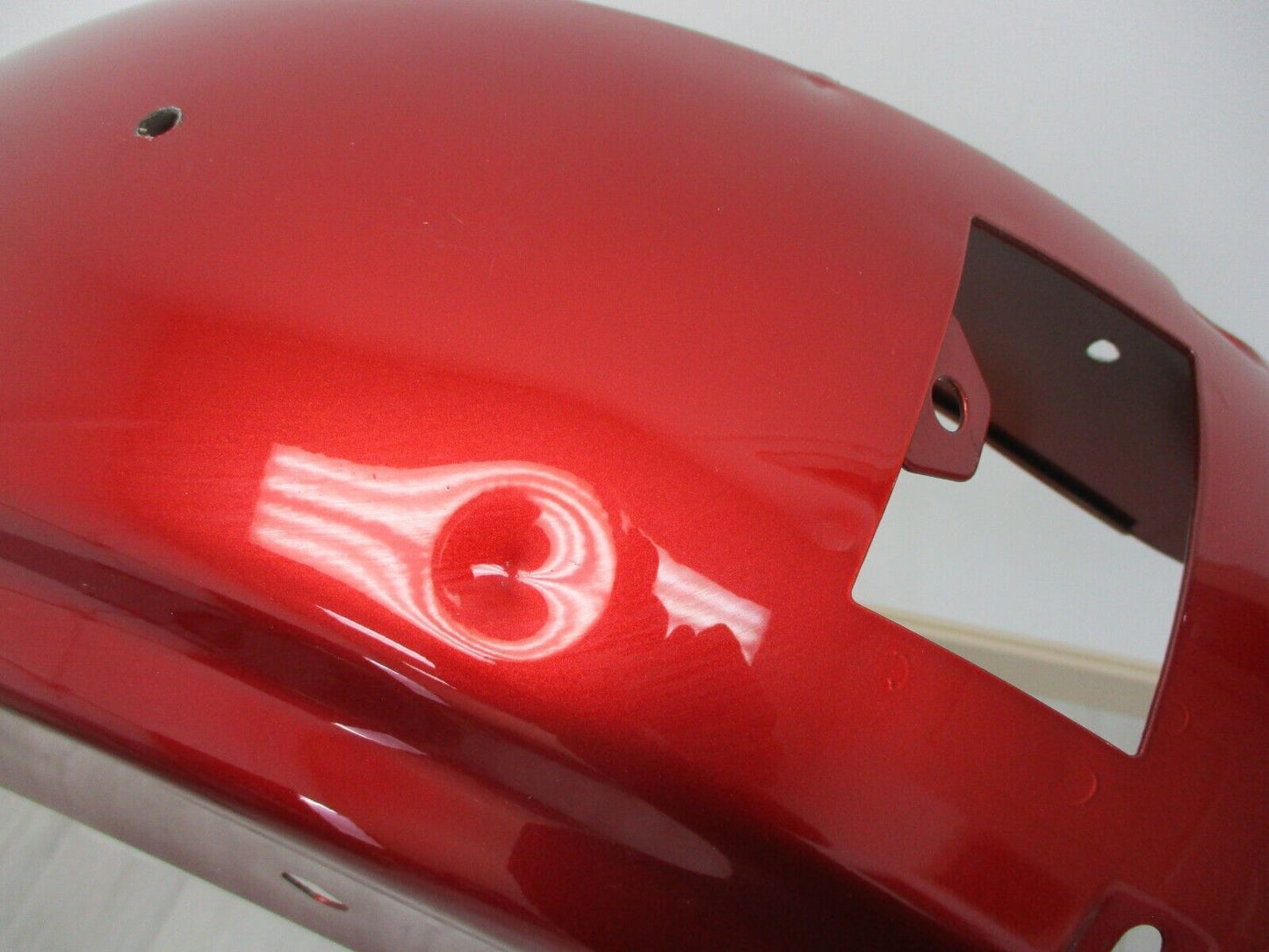 Harley-Davidson OEM Ember Red Sunglo Fender FLTRU 20111024