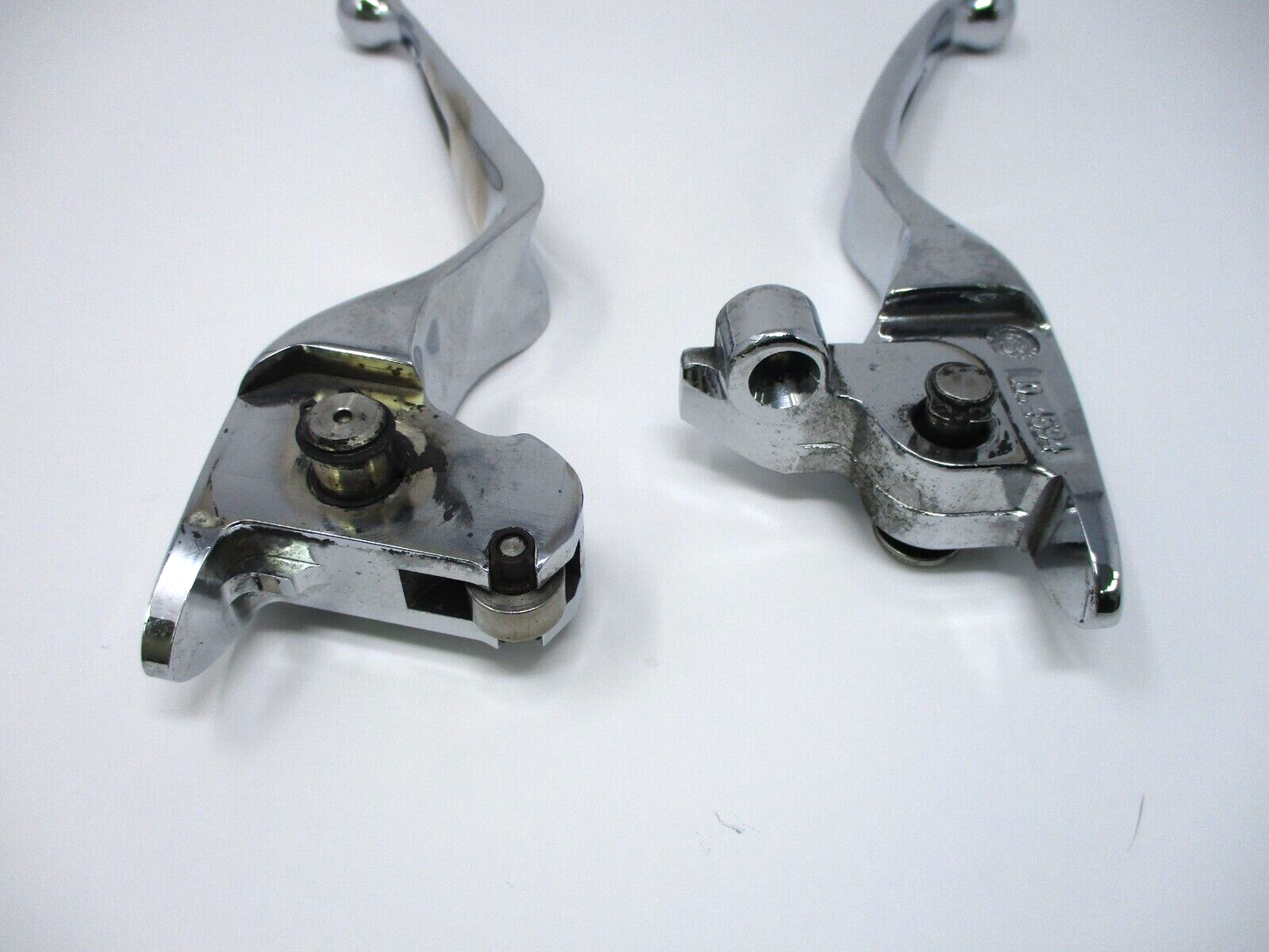 Harley-Davidson Slotted Hand Control Levers 41700425A