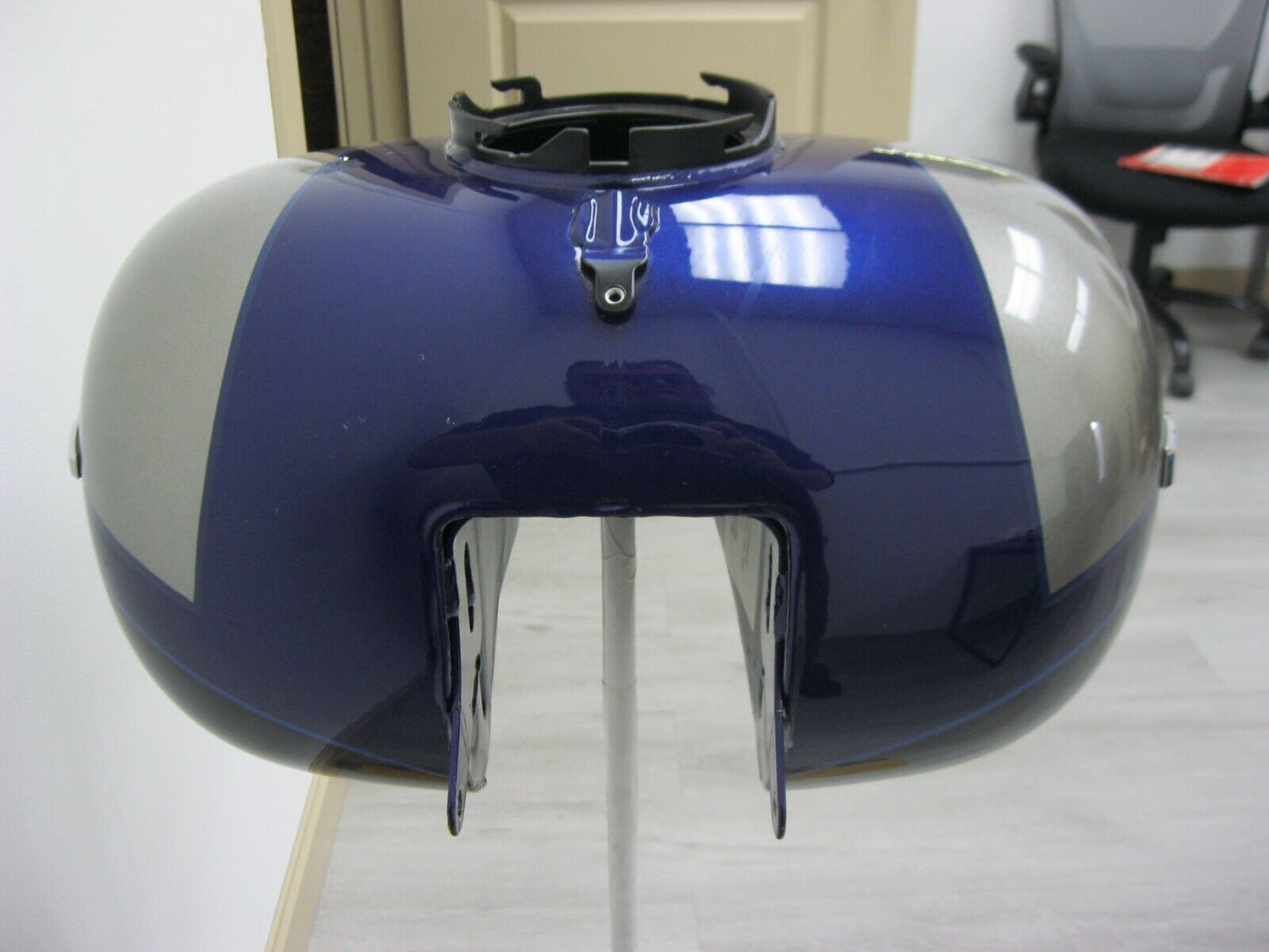Harley-Davidson OEM 2017 CVO FLHTKSE Fuel Tank 61000296EDI