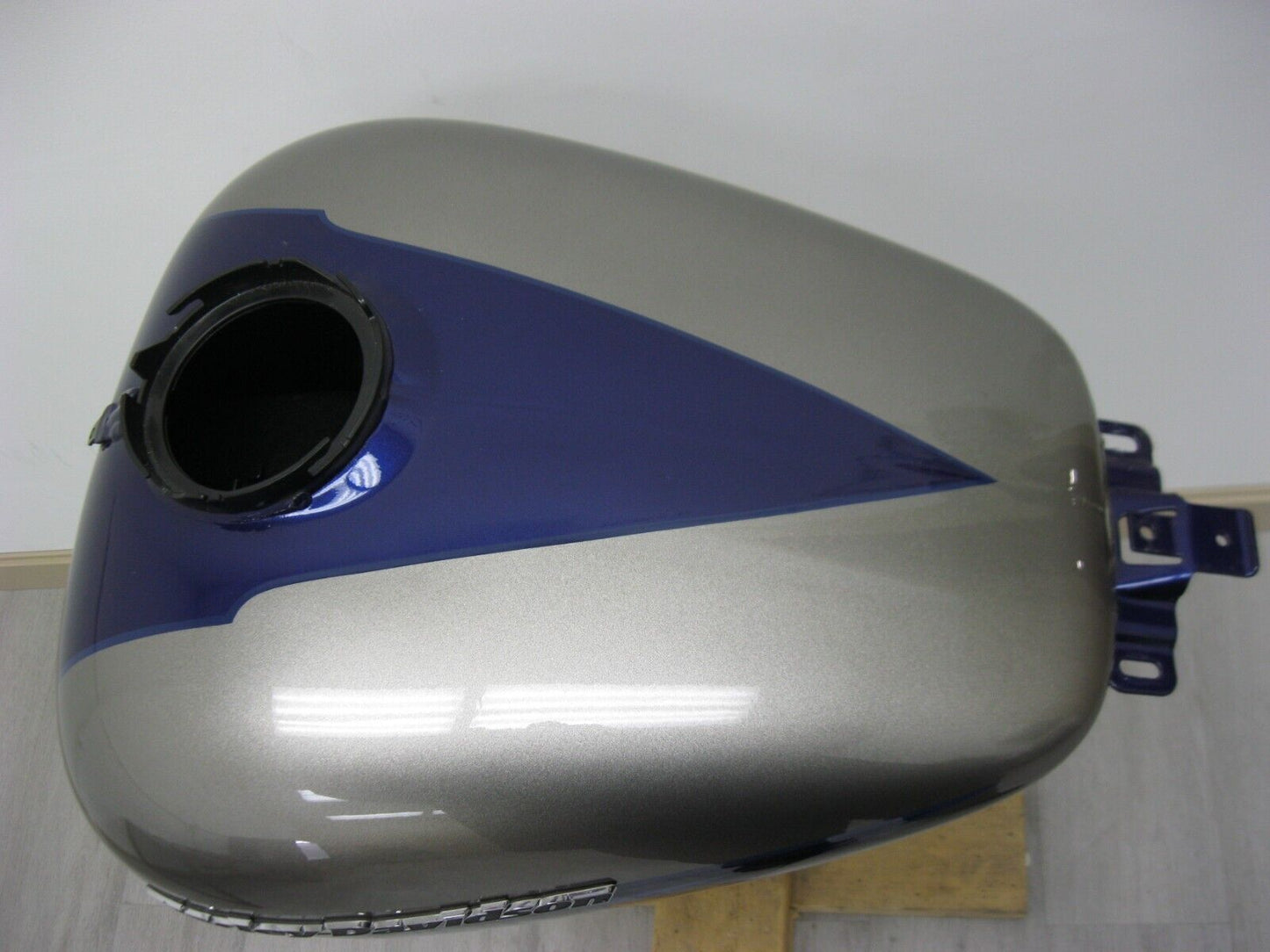 Harley-Davidson OEM 2017 CVO FLHTKSE Fuel Tank 61000296EDI