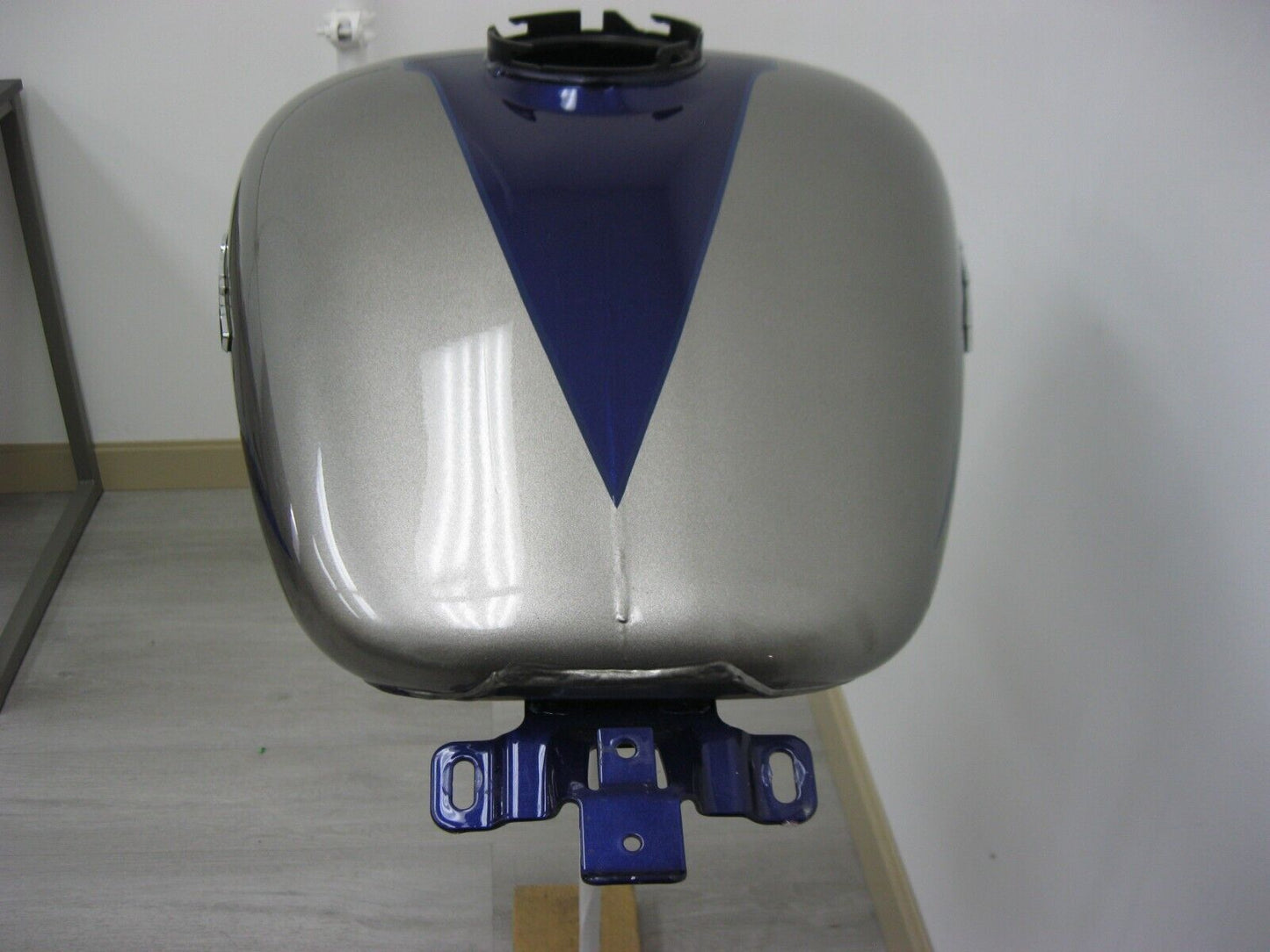 Harley-Davidson OEM 2017 CVO FLHTKSE Fuel Tank 61000296EDI