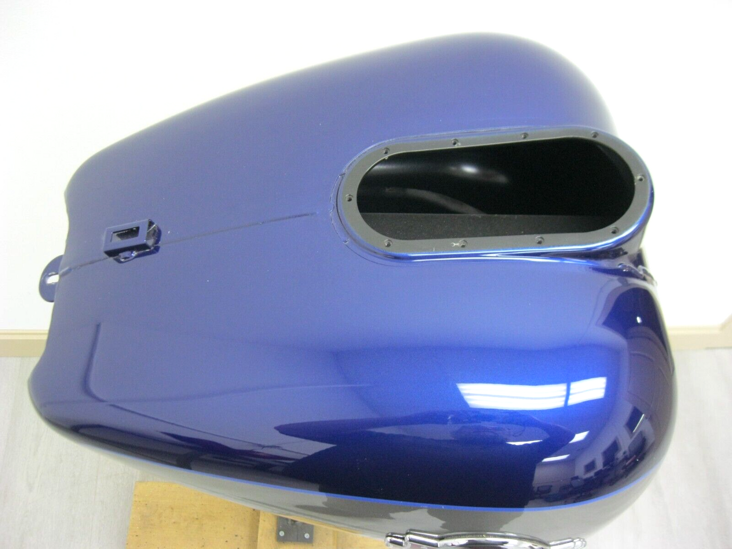 Harley-Davidson OEM 2007 FLHTCU Deep Cobalt & Pewter Pearl Fuel Tank 61356-07CHE