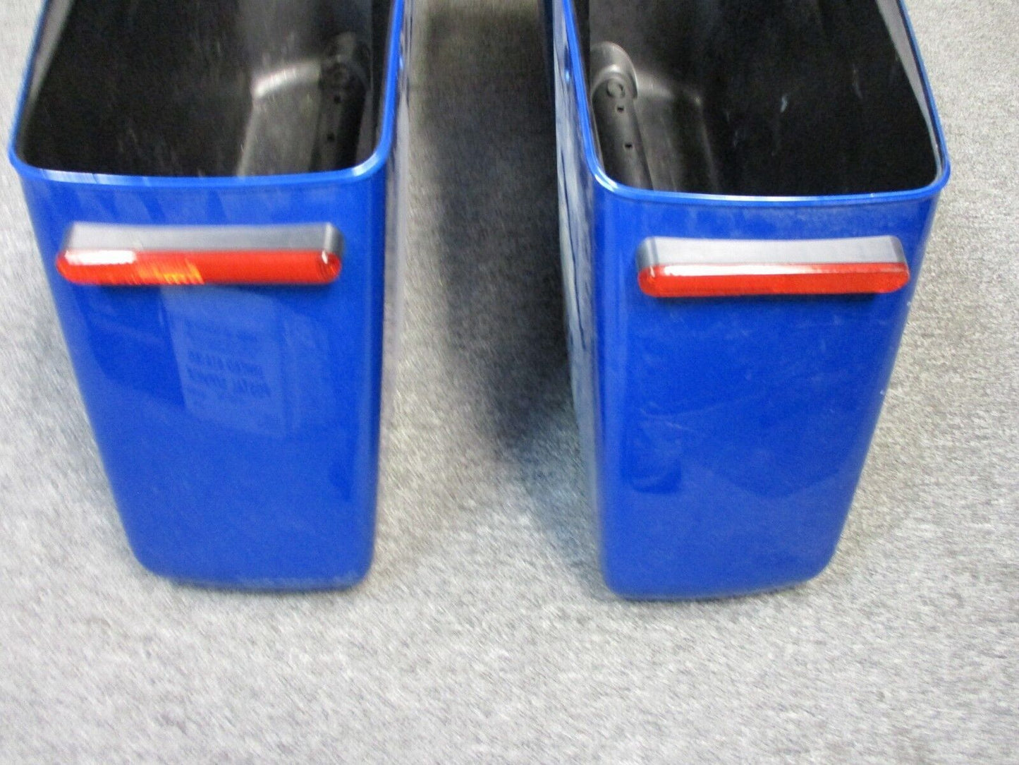 Harley Davidson OEM 14 Later Saddlebags Left & Right No Lids Damage 90200414