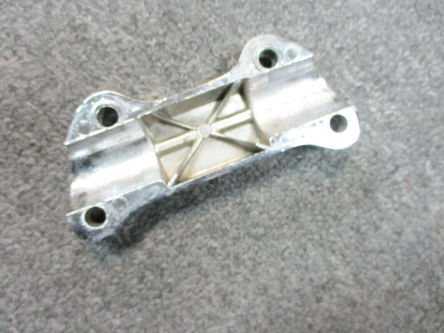 Harley Davidson XL/Dyna Chrome Upper Handle Bar Clamp 56115-95