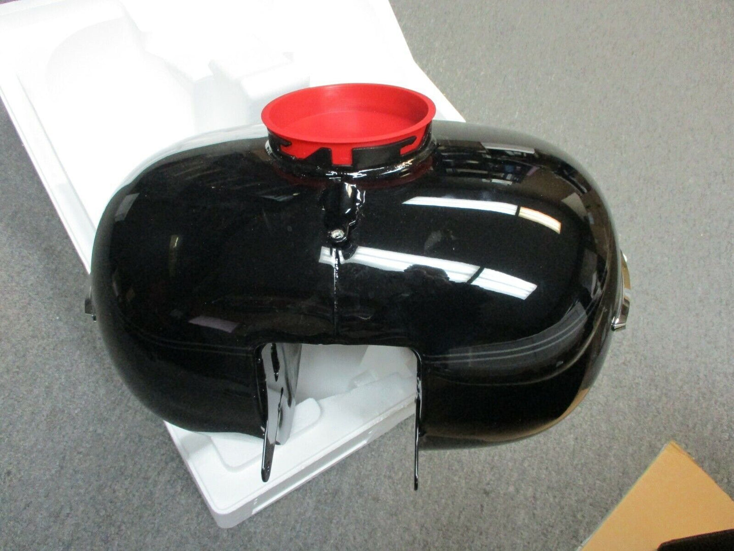 Harley Davidson OEM FLTRU Vivid Black Fuel Tank 61000229EDR
