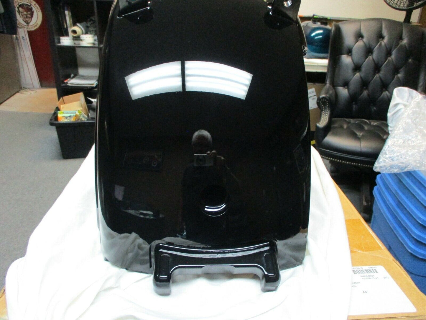 Harley Davidson OEM FXCW Rocker Rear Fender Vivid Black Deluxe 60185-08DH New