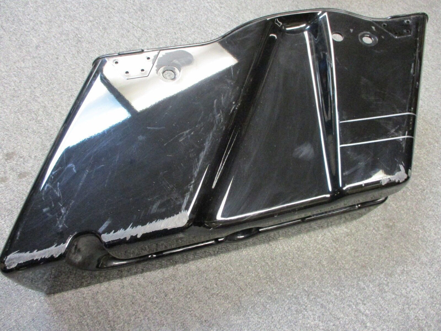 Harley Davidson OEM 94-13 Touring Saddlebags Black Left and Right No Lids Damage