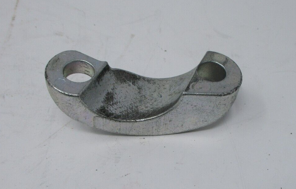 Harley-Davidson Right Side Upper Handlebar Clamp 55918-79A