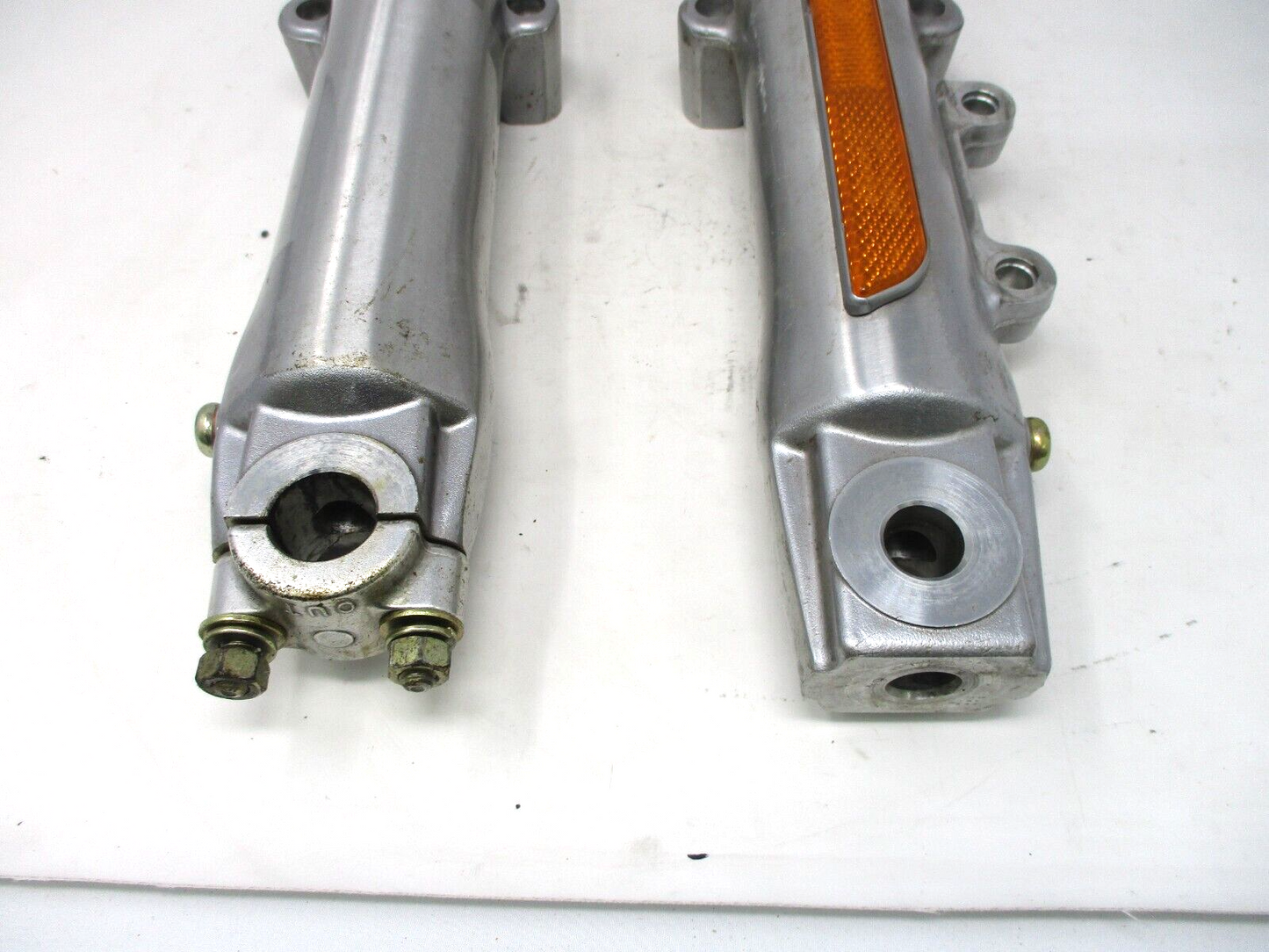 Harley-Davidson Showa  Fork Slider Kit Fits '00-'06 45915-00 45916-00