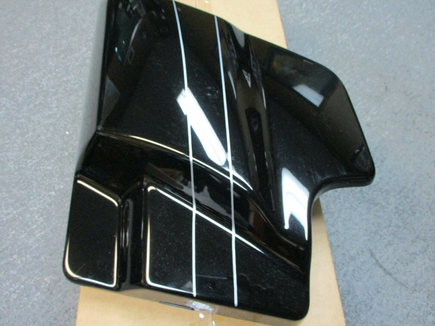 Harley Davidson OEM FLHX/FLTR Vivid Black Right Side Cover 2 Silver Pin Stripes