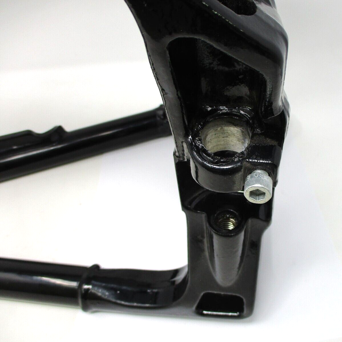 Harley Davidson OEM Swingarm Assembly 47400099BHP