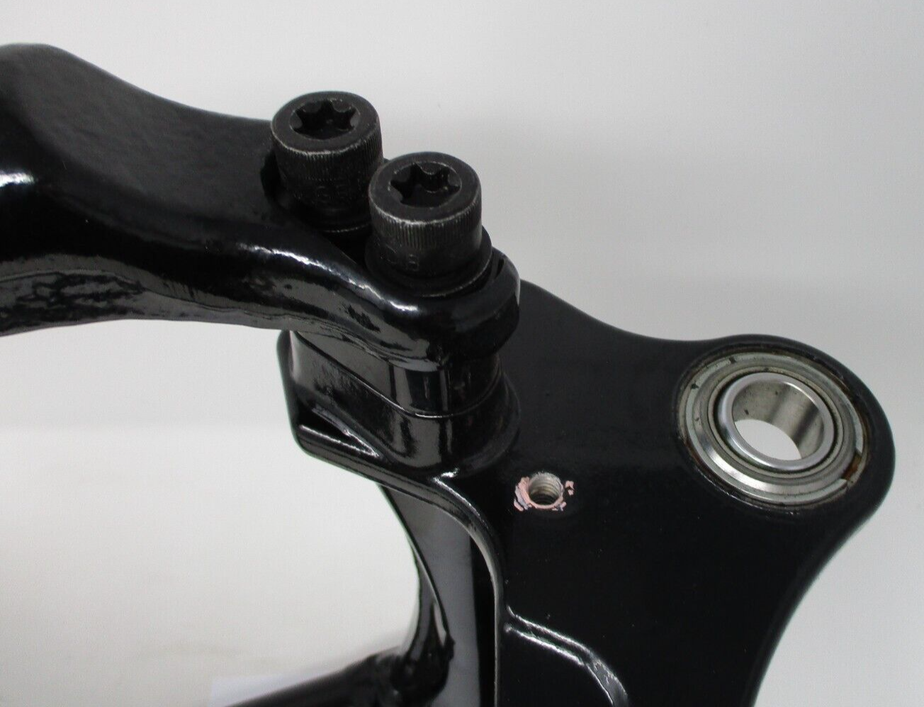 Harley Davidson OEM Swingarm Assembly 47400099BHP