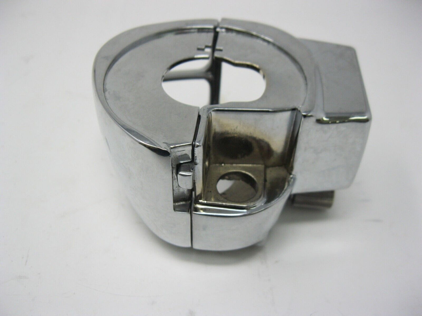 Drag Specialties Right Side Upper & Lower Switch Housing  0616-0146 & 0616-0112