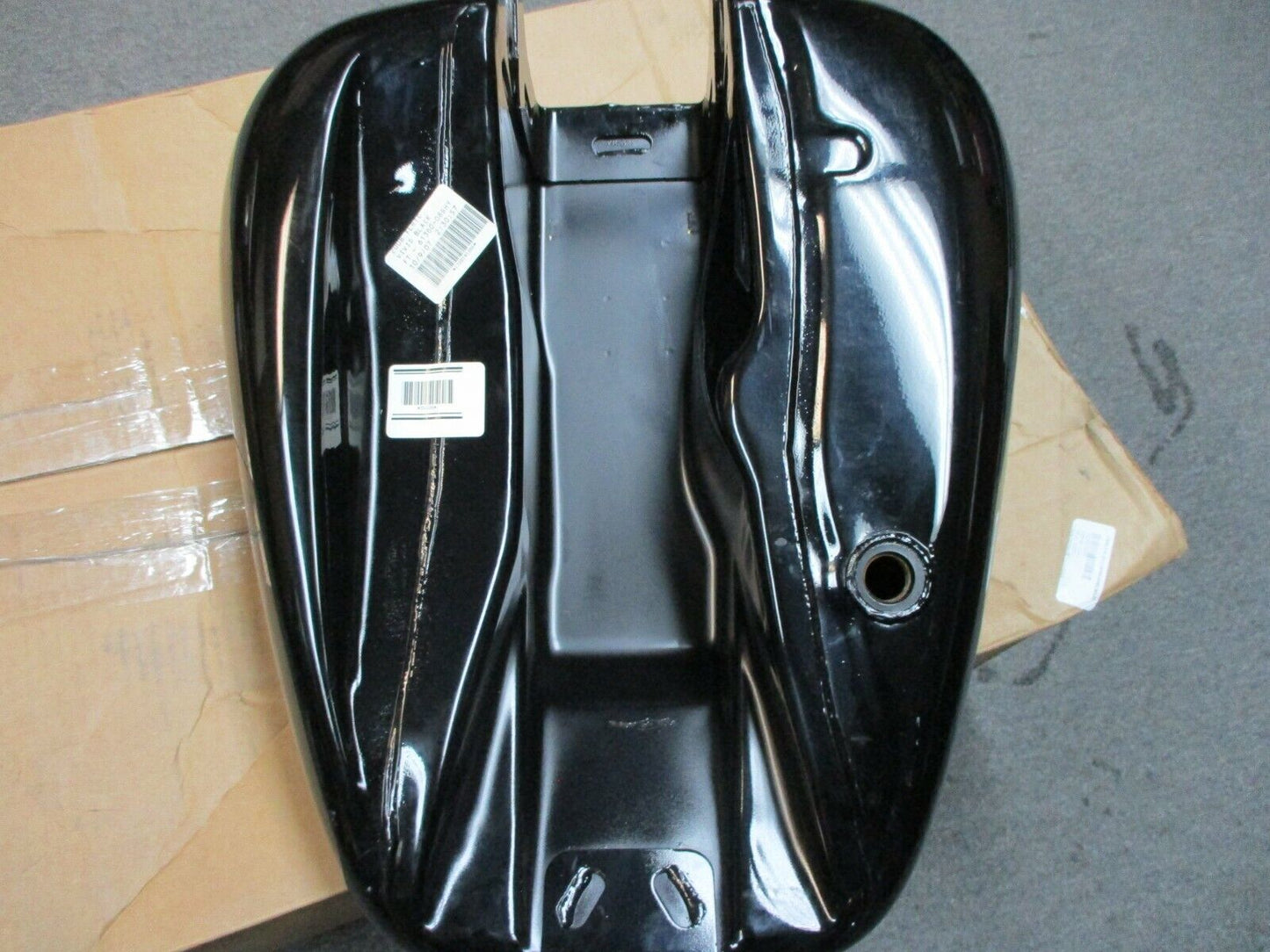 Harley Davidson OEM FLHTC Fuel Tank Vivid Black Silver Stripes  61360-08BHY